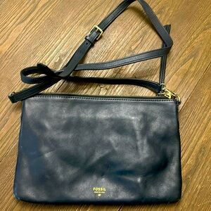 Like New Fossil Leather Purse